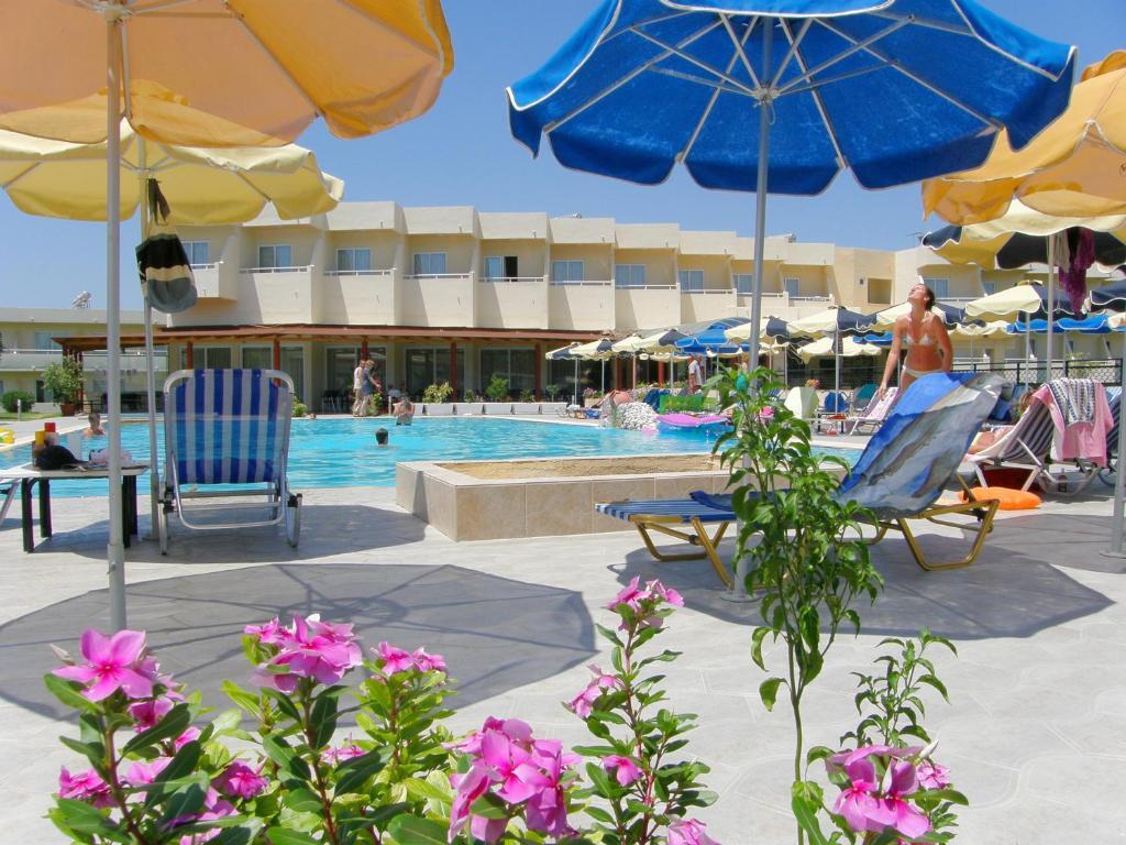 Relax Hotel Колимбия Экстерьер фото